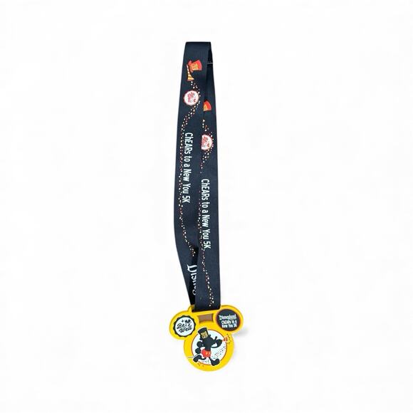 Disneyland Resort Be Well ChEARs to a New You 5K Lanyard - Picture 1 of 3